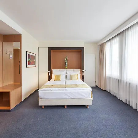 Novum Hotel Ambassador-3